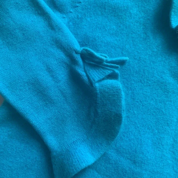 Vintage Romantic Ruffle Sweater - Picture 3 of 4